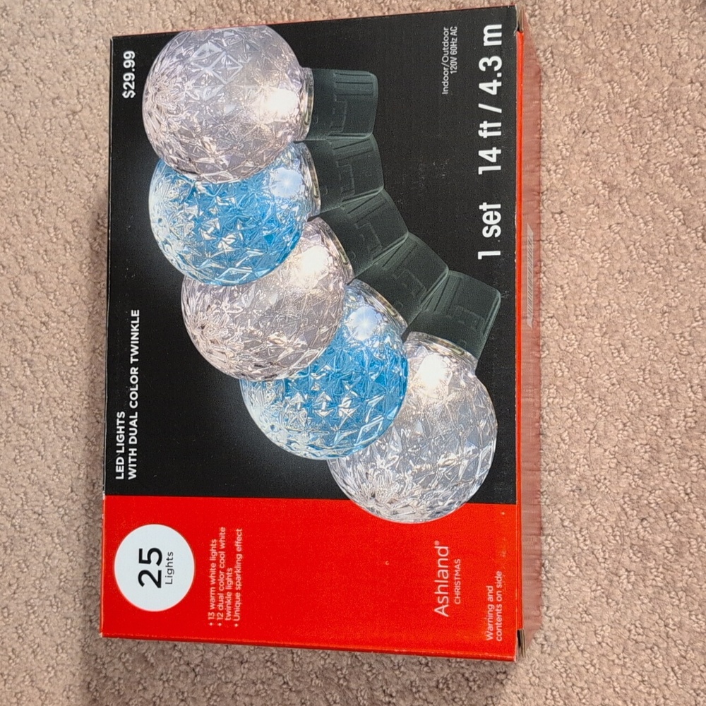 LED Dual Color Twinkle Christmas Lights in White and Blue NEW (set #2)